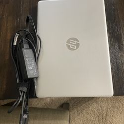 HP Laptop 14in 4 GB AMD A9-9425