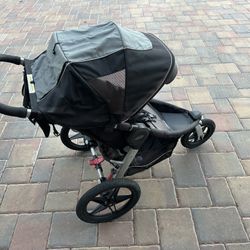 GRACO JOGGER STROLLER