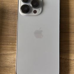 iPhone 13 Pro Great Condition No Scratches Or Cracks