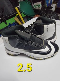 Kids Baseball Cleats