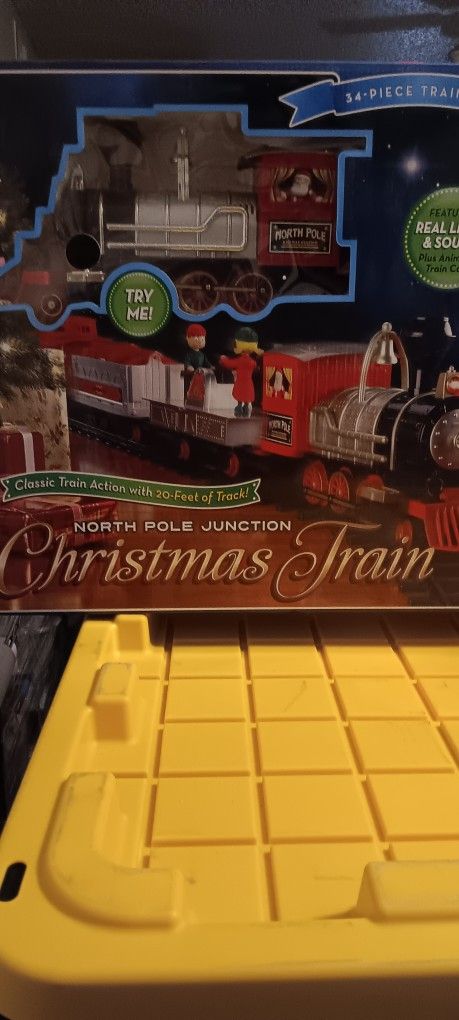 CHRISTMAS  TRAIN 100.00 DLLS.