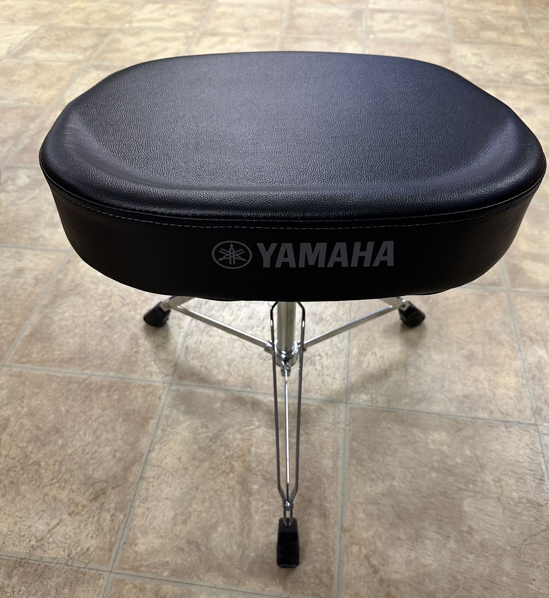 Yamaha Drum Throne, Extra Wide And Comfy!