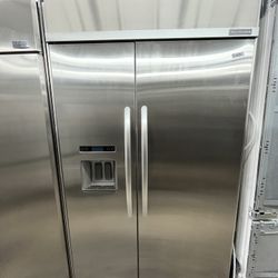 KitchenAid Side By Side Built In 48” Refrigerator Ice And Water 