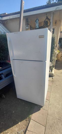 Frigidaire Refrigerator
