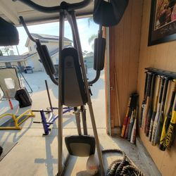 Pull Up Machine 