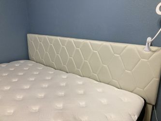 MUST GO TODAY! Like New KING Bed AND Mattress