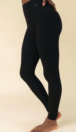 Brand New Branwyn Essential Compressive Legging 28" – Black
