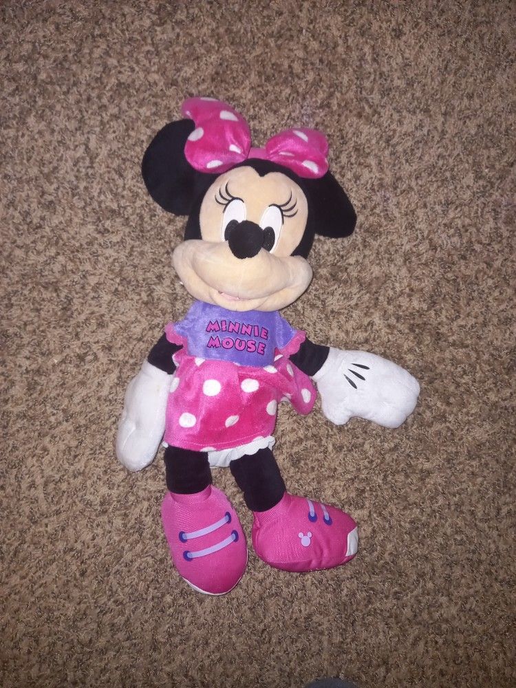 Minie Mouse Doll