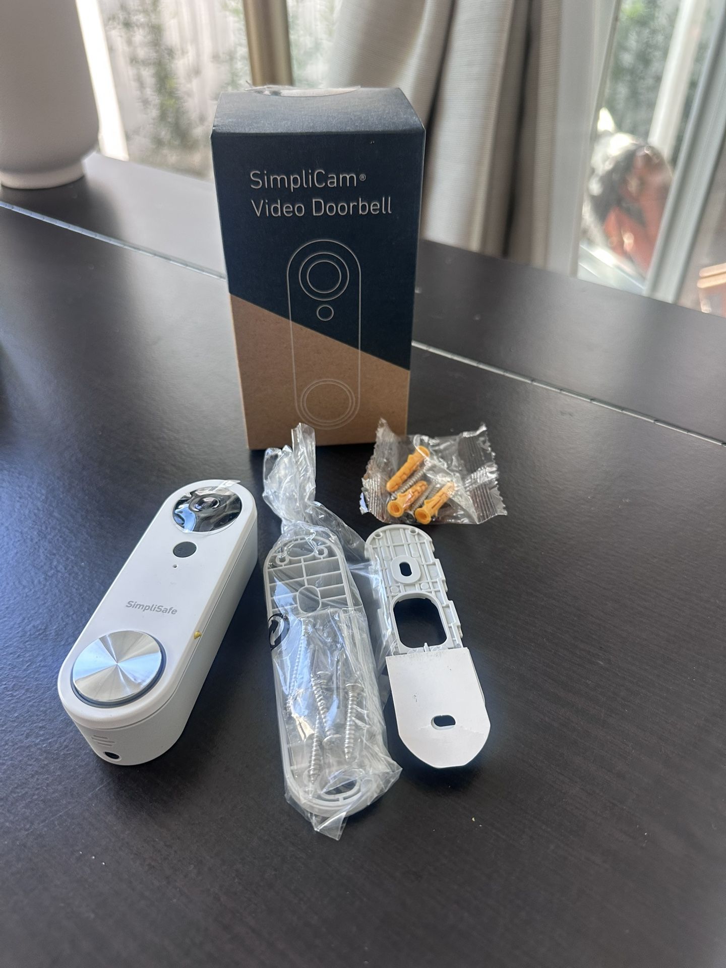 🔔 SimpliCam® Video Doorbell (New/Open Box) Selling a brand new/open box SimpliCam Video Doorbell!