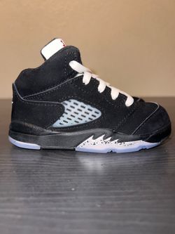 Toddler Air Jordan 5 Retro “Black Metallic Reimagined” Size 7c