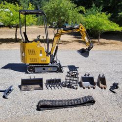 Mini Excavator and Trailer