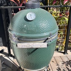 Big green egg  grill Large