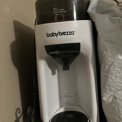 Baby Breeza Formula Maker