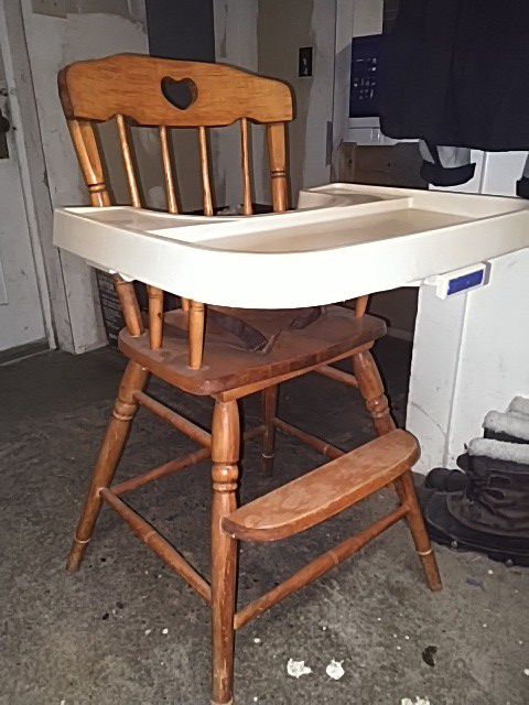Fisher-Price high chair from the 80s, solid wood, $50