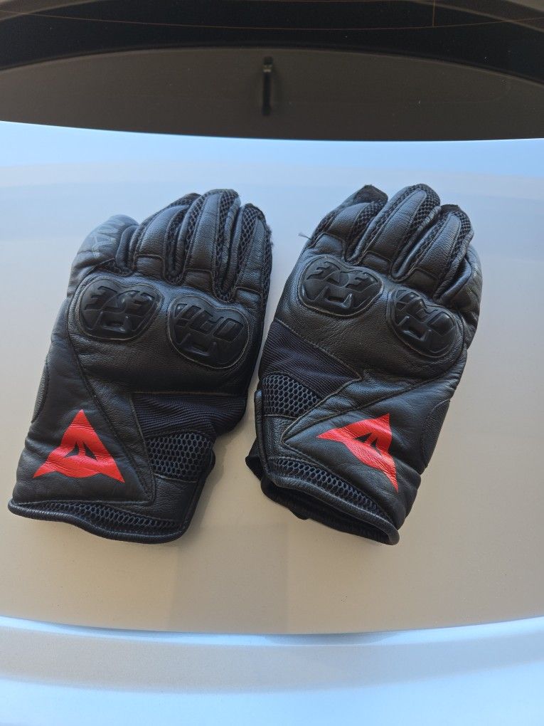 Dainese MIG C2 Gloves Slightly Used