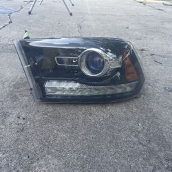 2018 Ram 1500 Headlight 