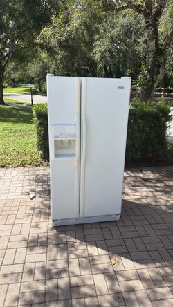 Whirlpool White Side By Side Refrigerator Freezer