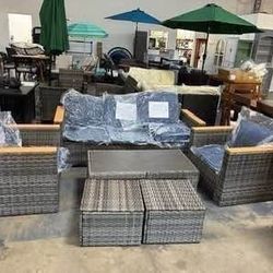 Newly Assembled 6 Pcs outdoor Patio Furniture Set with 3 Armrests and Ottoman