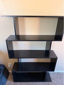 4-Tier bookshelf