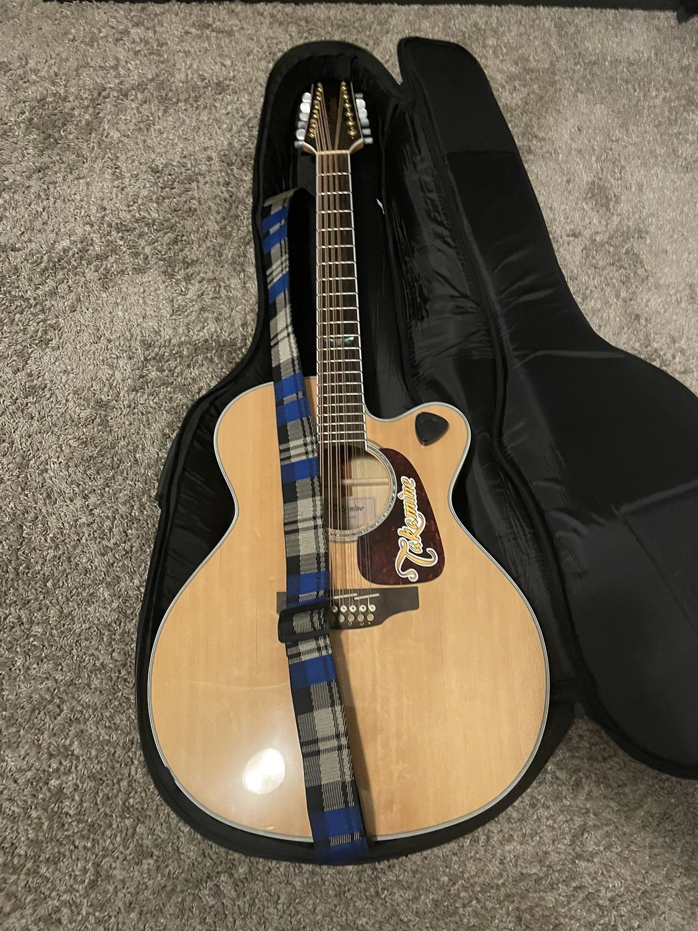 Takamine GJ72ce 12 String