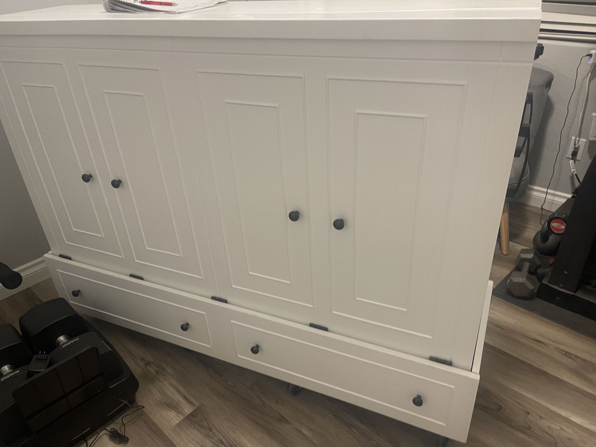 USED LIKE NEW ROOM AND LOFT GIANNINI QUEEN MURPHY BED IN WHITE, WITH MATTRESS, ROLLS ON WHEELS