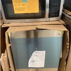 GE dishwasher and microwave stainless steel combo brand new 