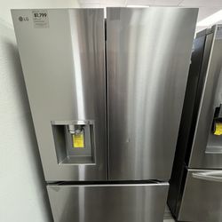 ONLY $1799 LG 36”W Refrigerator (MSRP $3739)