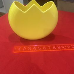 AZA(ASA) selection yellow ceramic tulip vase made in Germany 8" in Miami