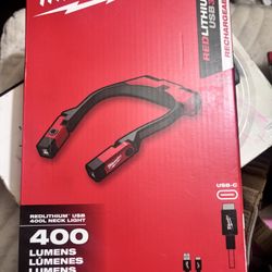 Milwaukee 400 Lumens Neck Light
