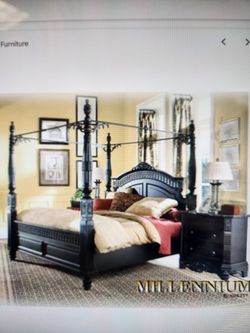 King Britannia Rose Bedroom Set