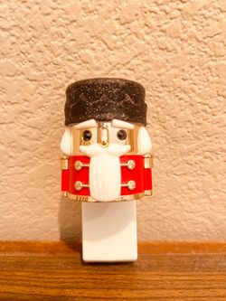 Bath & Body Works wallflower plug in nutcracker