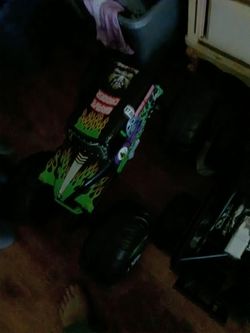 Grave Digger Monster Truck Toy