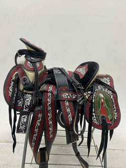 Nueva Montura Charra Bordada 