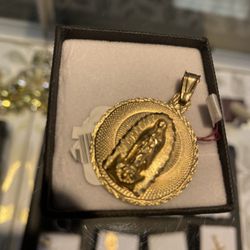 Virgin Mary Pendant 