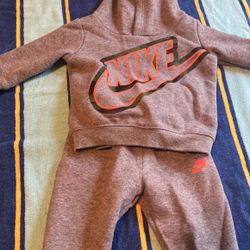 Boys 6 Moths Sets