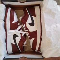 ***Air Jordan 1 Low SE (GS)