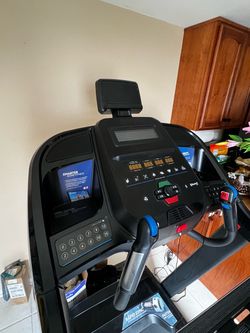 Horizon 7.0 AT Treadmill + Walking Desk | Excellent Condition
