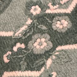 Green Ladies Velvet Embroidered Sweater