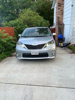 2012 Toyota Sienna