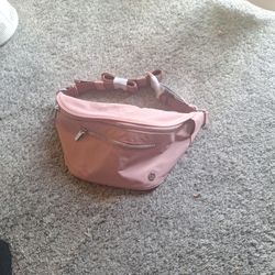 Lululemon Belt Bag Mauve New 