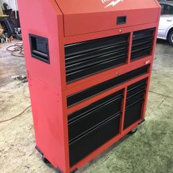 Milwaukee 46’ Combo Set. 