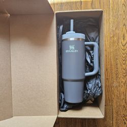 Stanley Quencher 2.0 30oz Tumbler. Brand New.