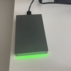 Xbox Storage Device With Xbox Remote
