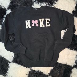 Gildan Youth L Sweatshirt NIKE Pink Bow Ribbon Patch