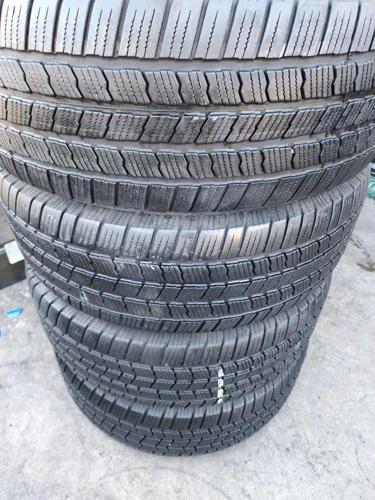 4 USED TIRES MICHELIN 275/55/20