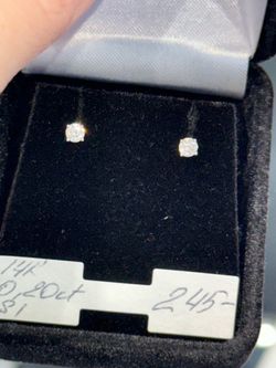 14K white gold natural diamonds beautiful stud earrings