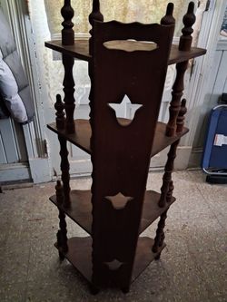 Corner shelf