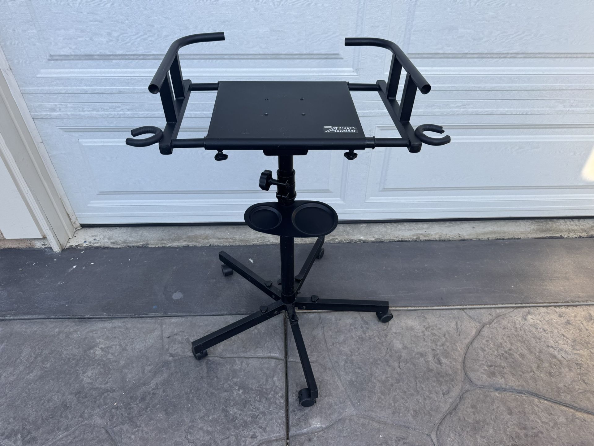 Audio2000'S AST4202 Universal Stand