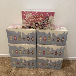Sealed Macaron case