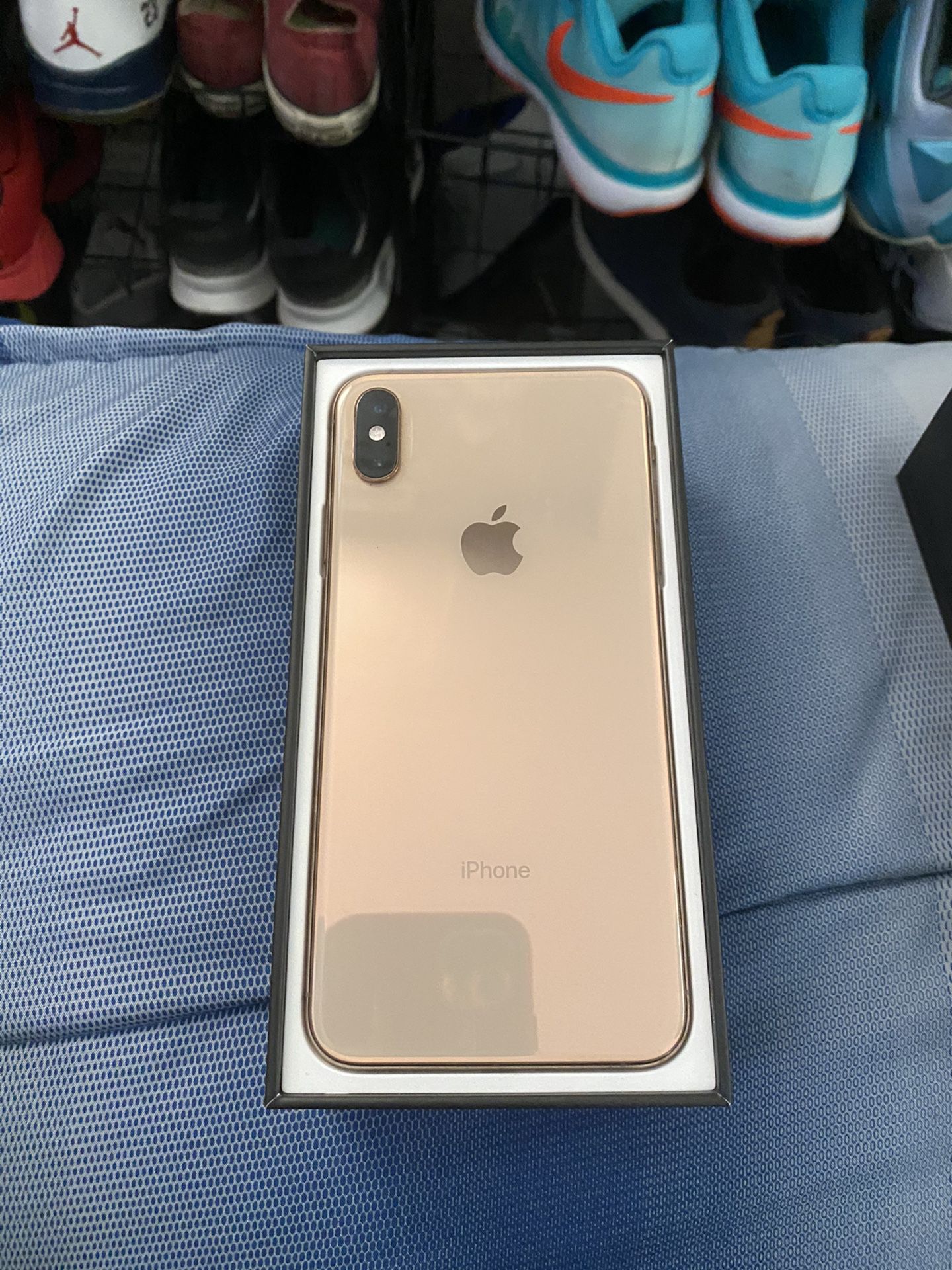 IPhone XS Max - Boost Mobile